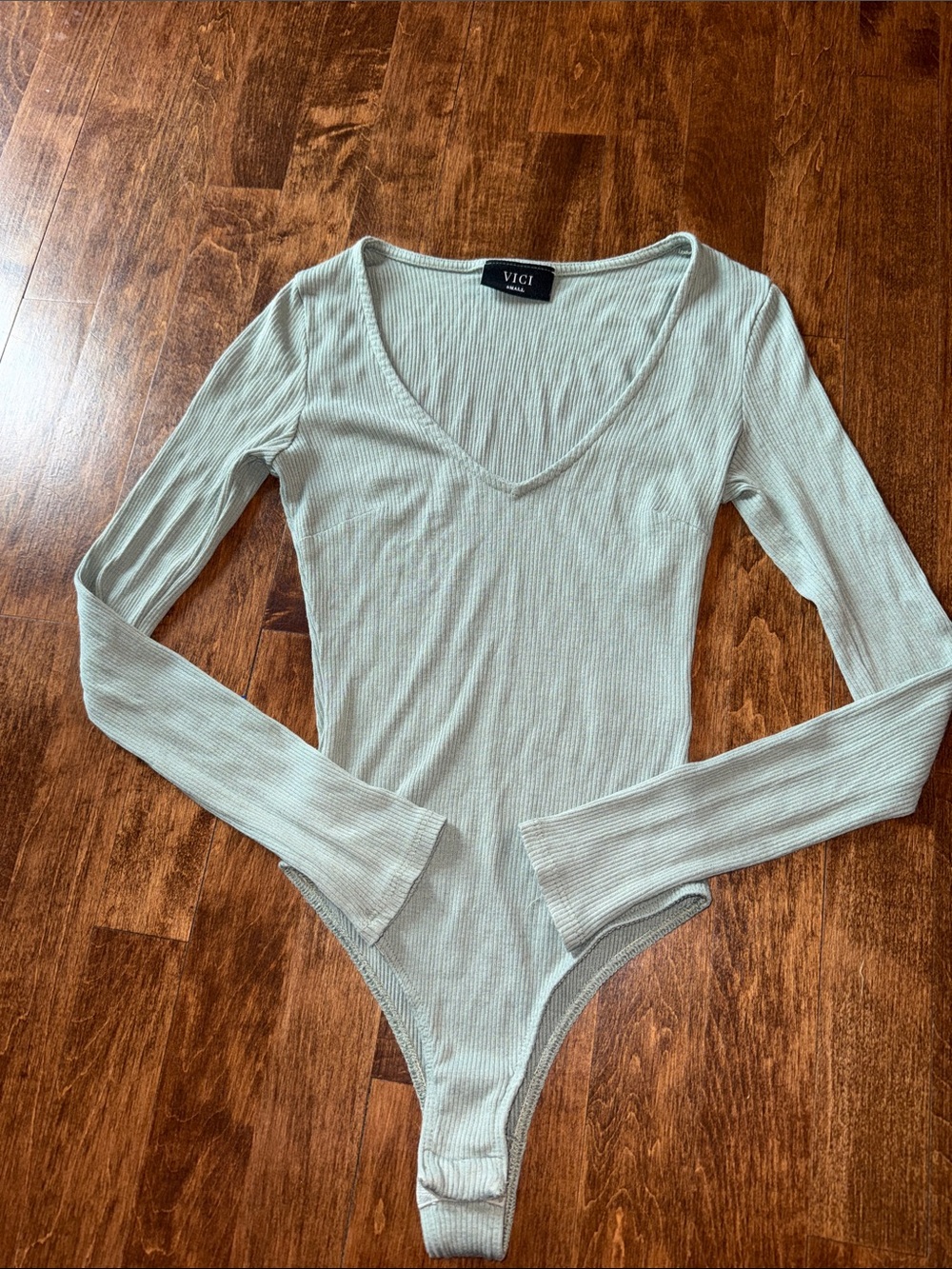VICI Sage Ribbed V-Neck Long Sleeve Bodysuit
